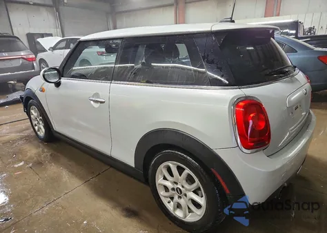 2015 Mini Cooper z USA, uszkodzony, nr VIN WMWXM5C51FT938245